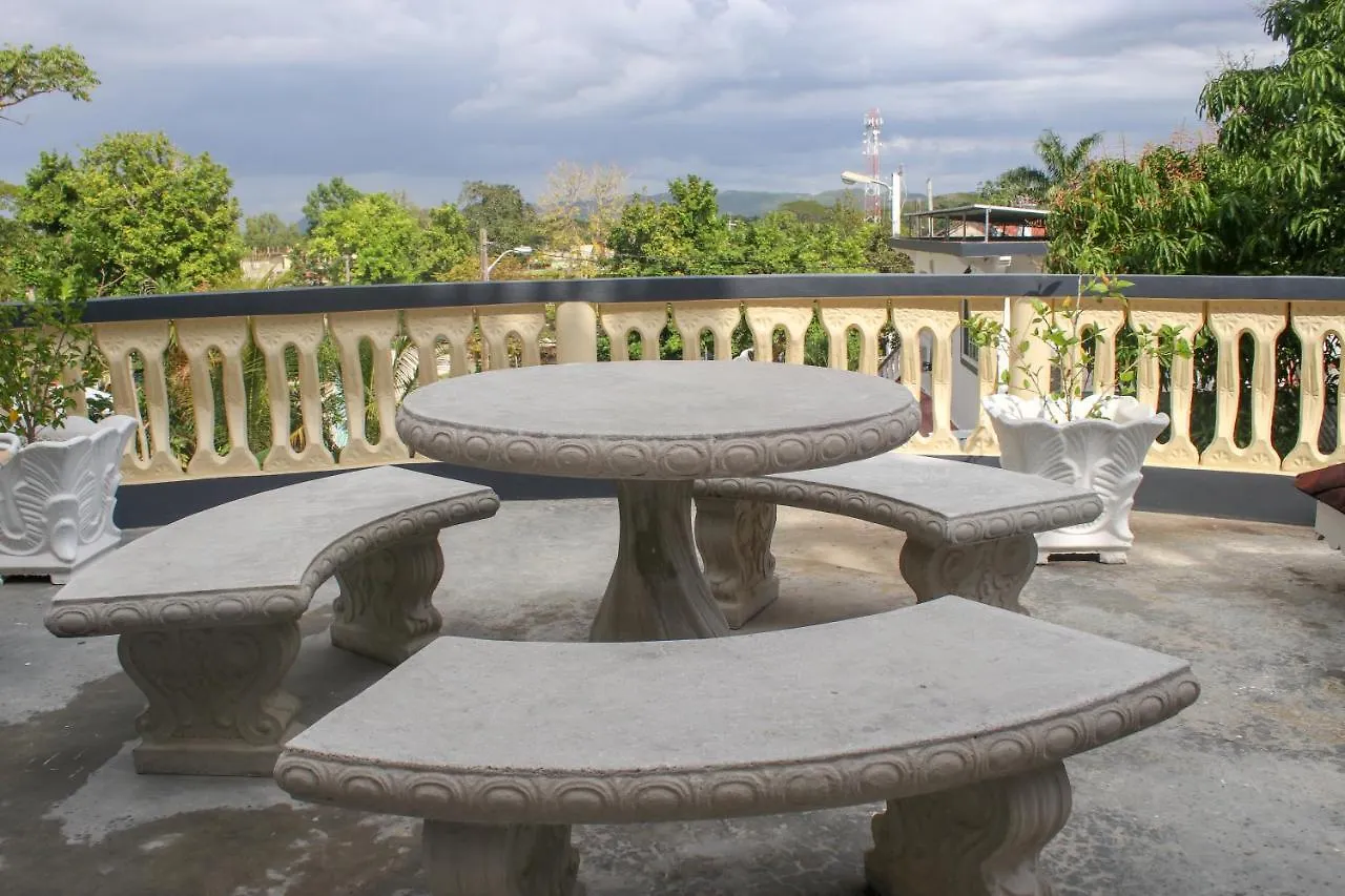 Van Villa Guesthouse Negril Guest house